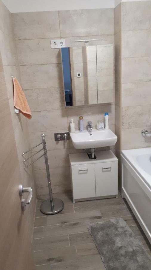 Lido Riviera Apartman Balatonlelle Exteriör bild