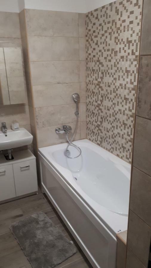 Lido Riviera Apartman Balatonlelle Exteriör bild