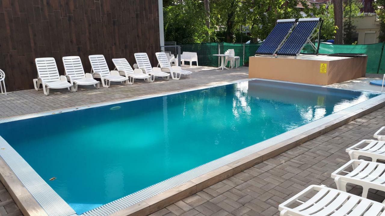 Lido Riviera Apartman Balatonlelle Exteriör bild
